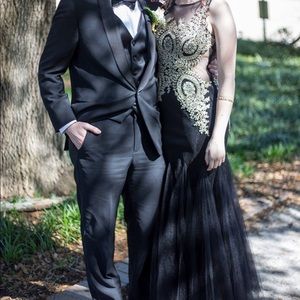 Black and gold prom dress size 8